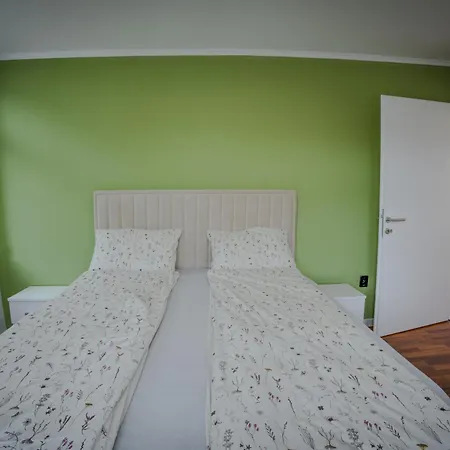 Charming 2bdr Retreat - 3 Min To The Cathedral Apartamento