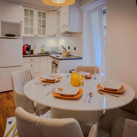 Charming 2bdr Retreat - 3 Min To The Cathedral * Saraievo