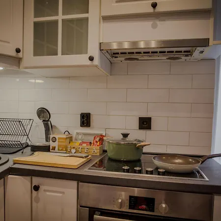 Apartamento Charming 2bdr Retreat - 3 Min To The Cathedral Saraievo